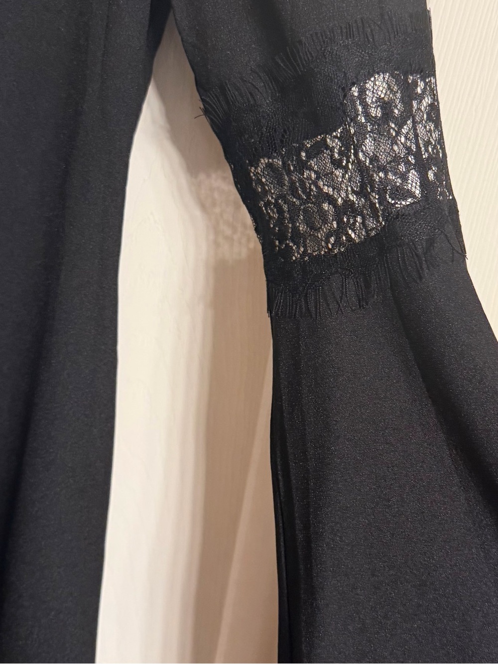 Women’s Black Midi Dress with Lace Bell Sleeves Size L - Picture 2 of 5